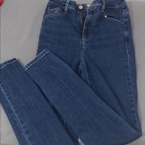 Skinny jeans